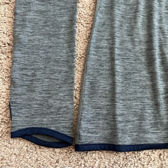 New Balance Sweater Womens Size S Quarter Zip Lightweight Active Gray Navy - Picture 4 of 10